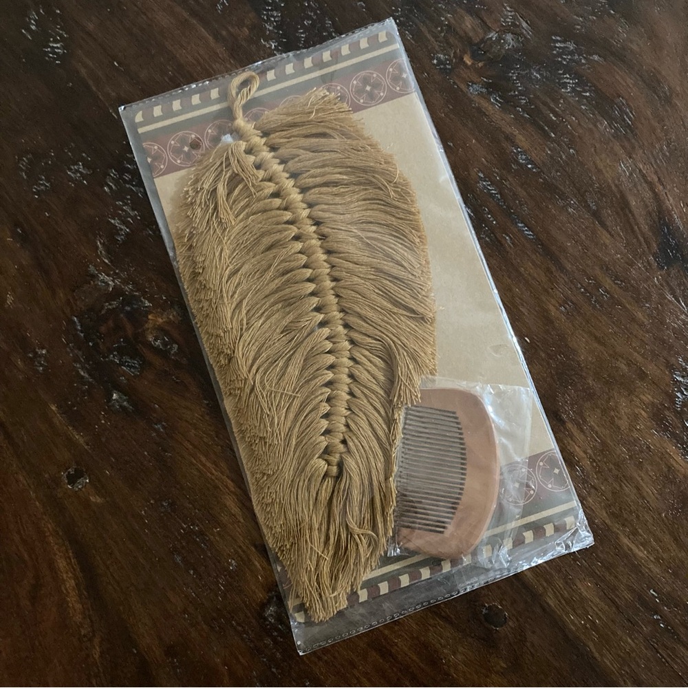NWT Macrame Brown Feather Bohemian Wall Art Decor